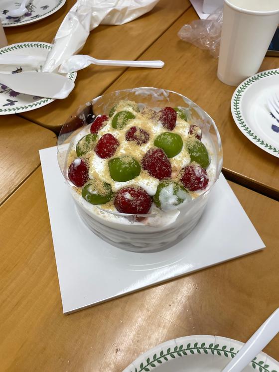 무악하우스) <여기가 모스크바야, 무악스크바야?> - 낯선 케이크 한 입으로 열린 새로운 세계관